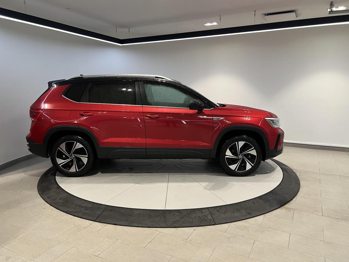 2024 Volkswagen Taos - Image 4