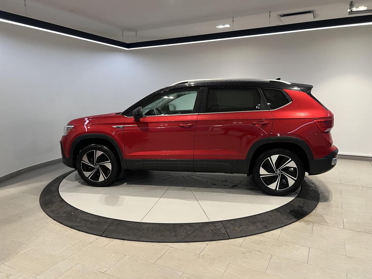 2024 Volkswagen Taos - Image 8