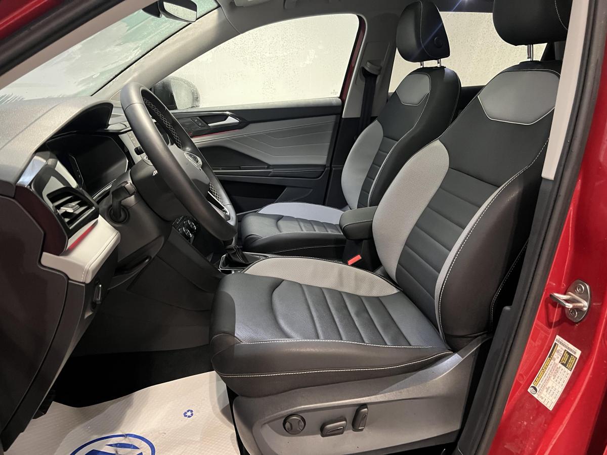 2024 Volkswagen Taos - Image 13