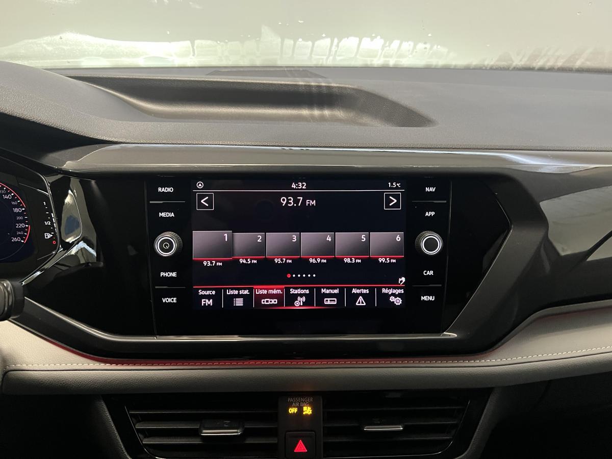 2024 Volkswagen Taos - Image 16