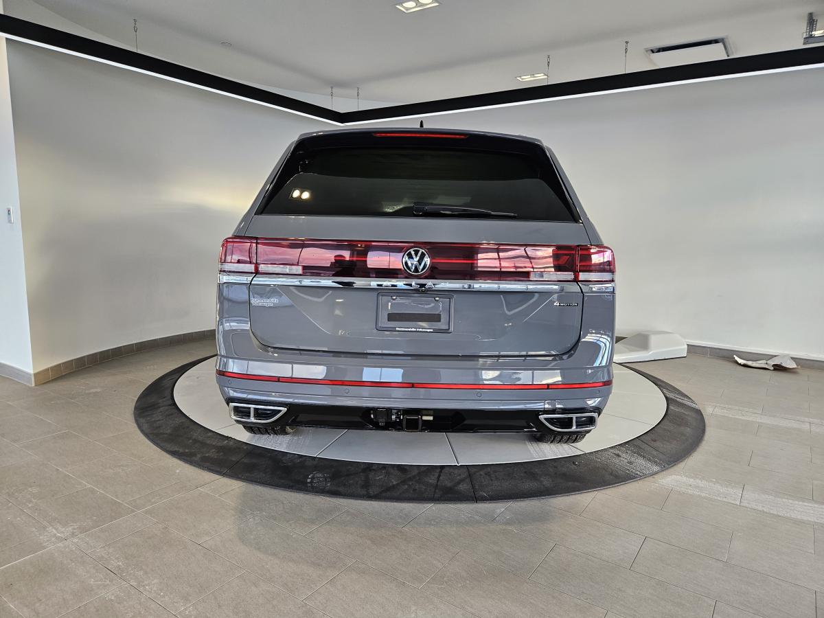 2025 Volkswagen Atlas - Image 4