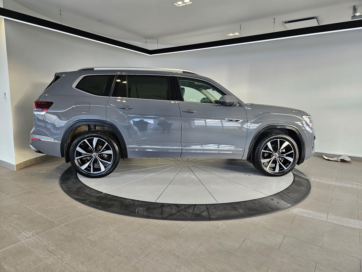 2025 Volkswagen Atlas - Image 6