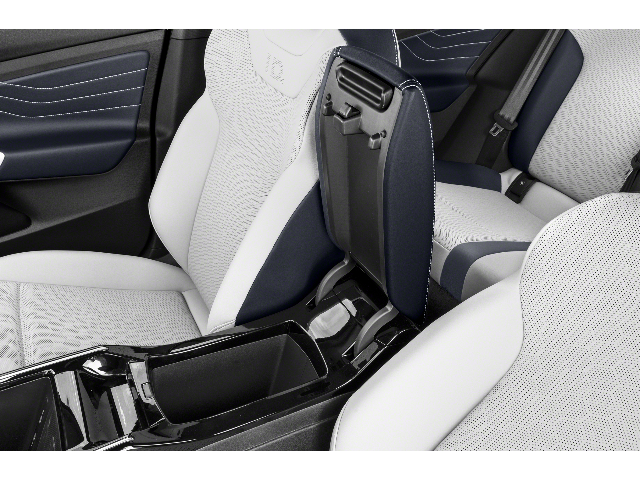 2025 Volkswagen ID.4 - Image 9