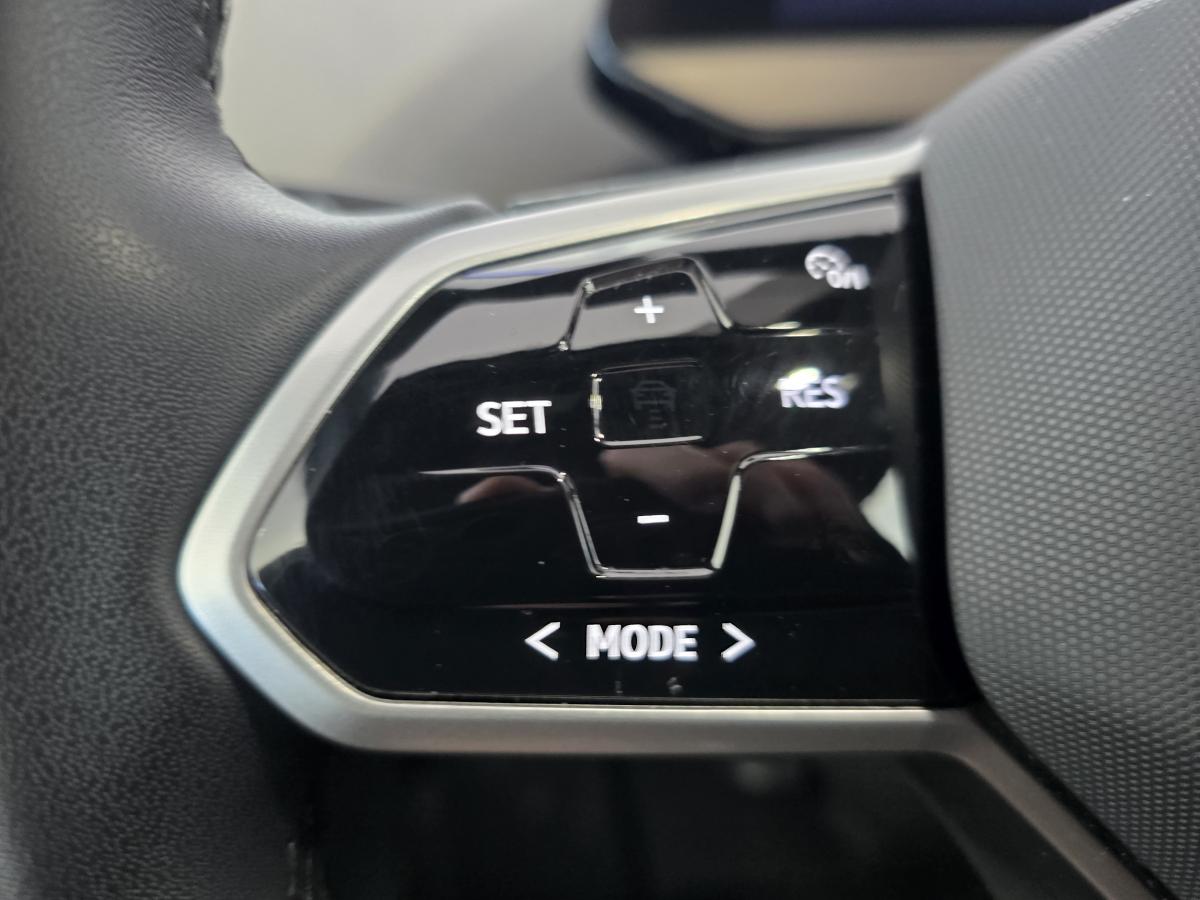 2023 Volkswagen ID.4 - Image 14