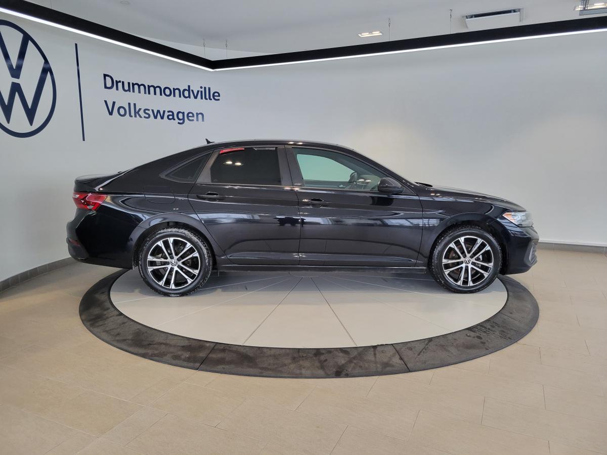 2024 Volkswagen Jetta - Image 6