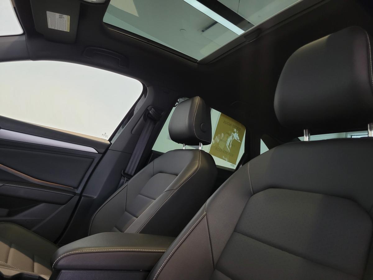 2024 Volkswagen Jetta - Image 10