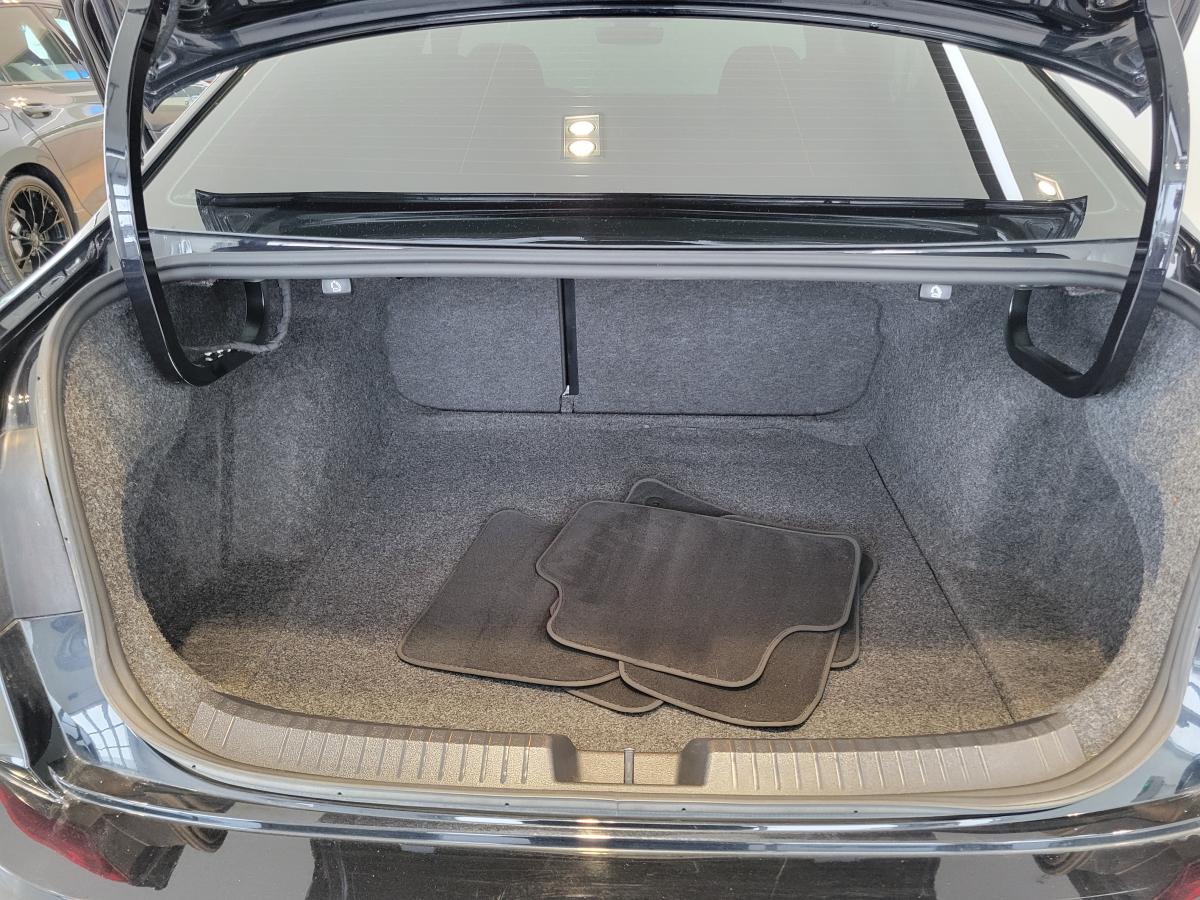 2024 Volkswagen Jetta - Image 18