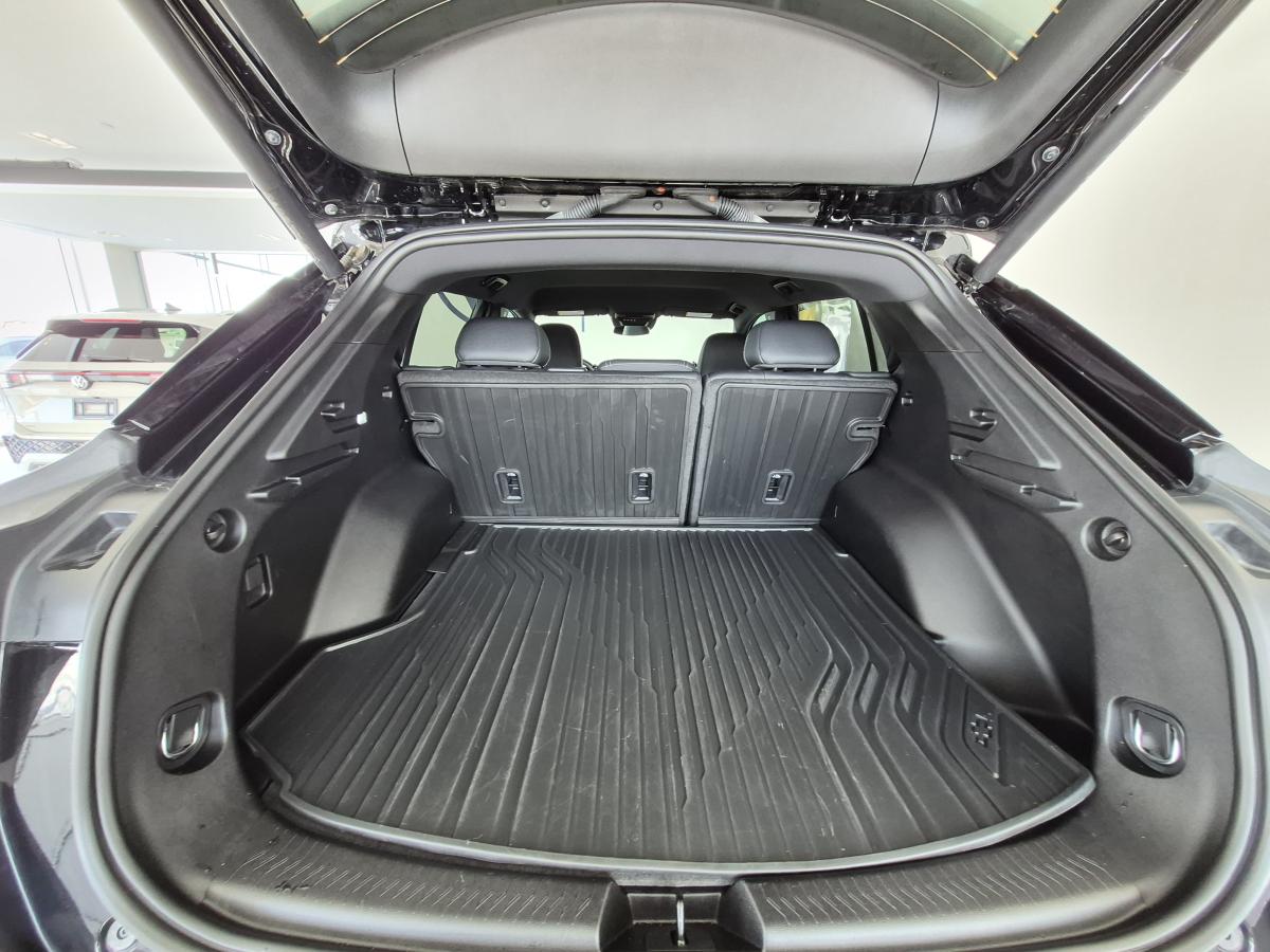 2025 Chevrolet Equinox EV - Image 9