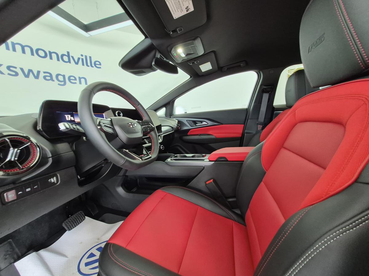 2025 Chevrolet Equinox EV - Image 13