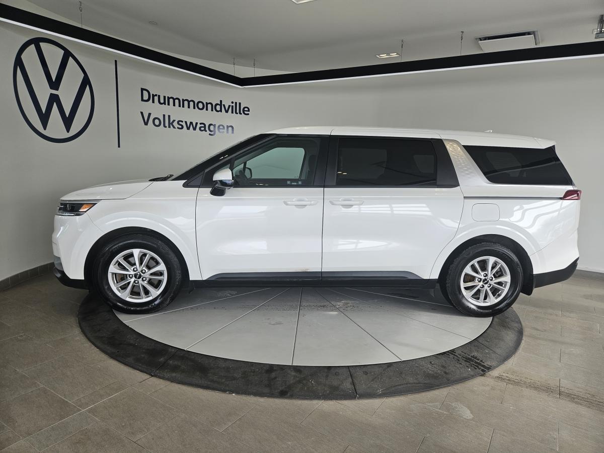 2024 Kia Carnival - Image 2
