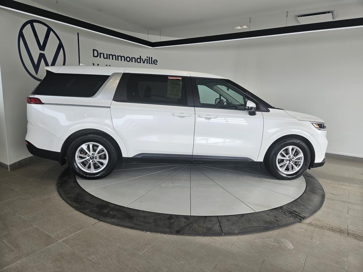 2024 Kia Carnival - Image 6