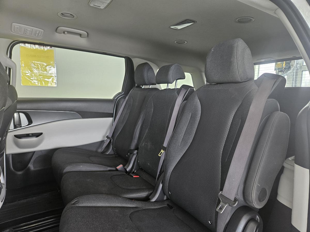 2024 Kia Carnival - Image 10