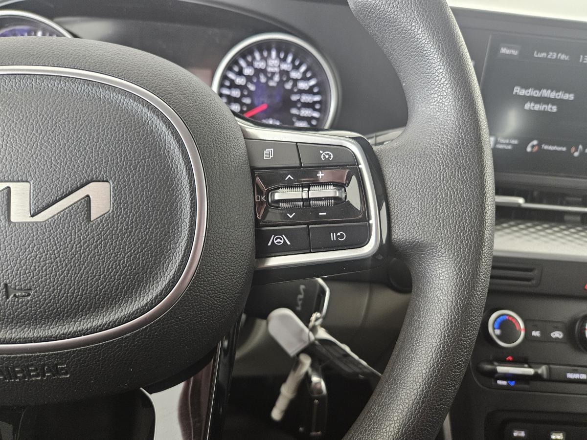 2024 Kia Carnival - Image 14