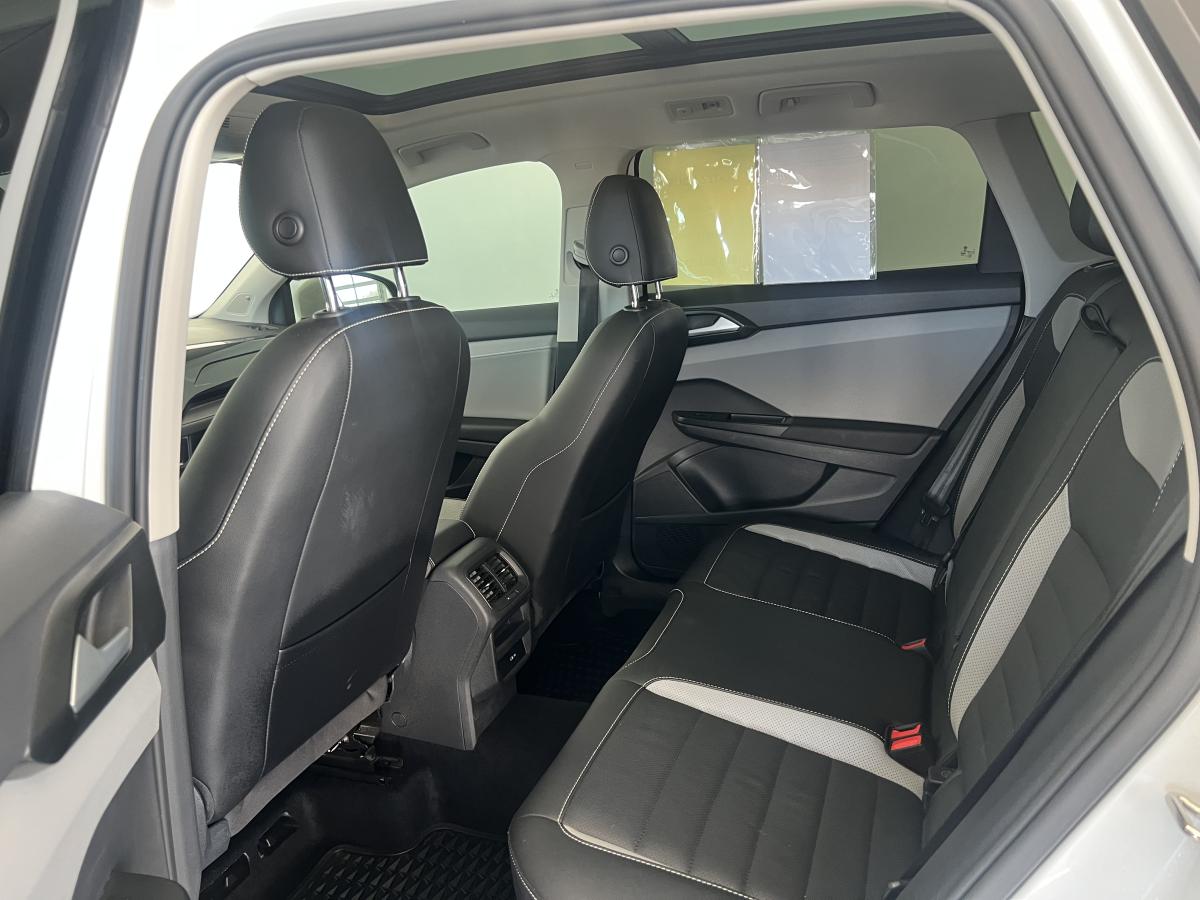 2022 Volkswagen Taos - Image 9