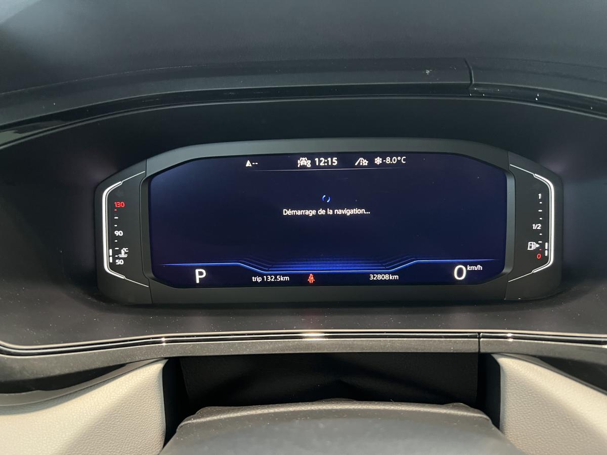 2022 Volkswagen Taos - Image 11