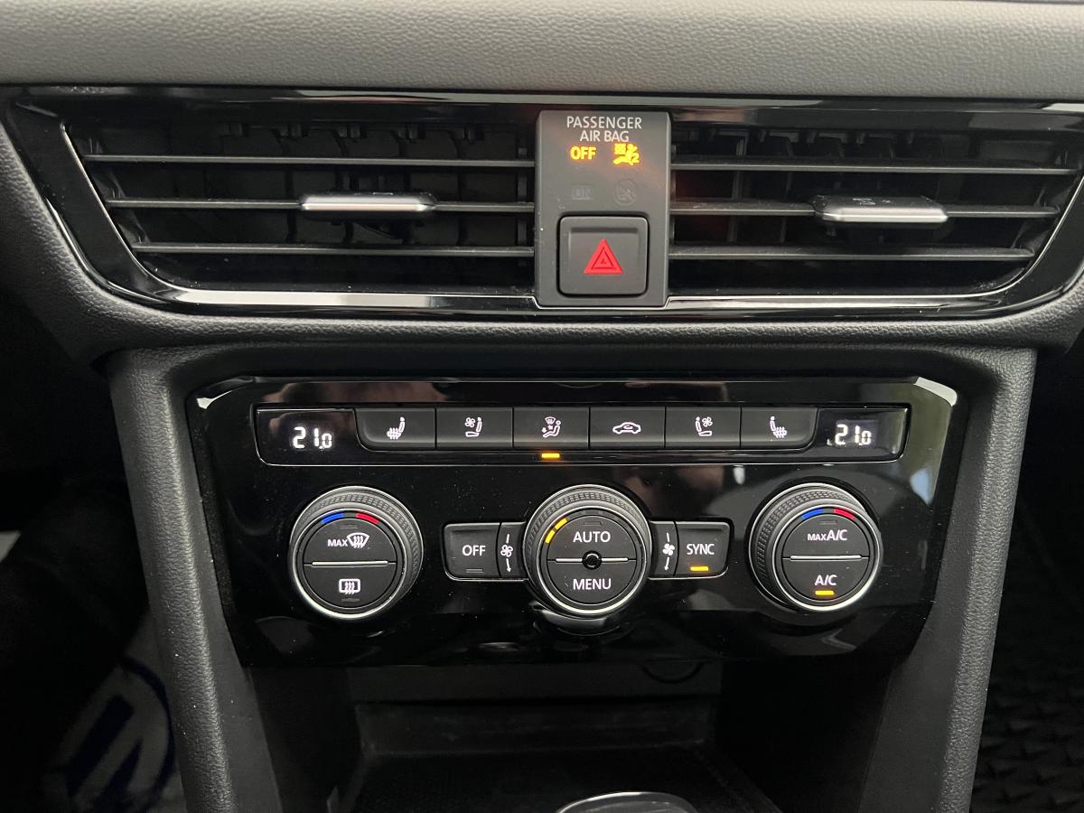 2022 Volkswagen Taos - Image 14