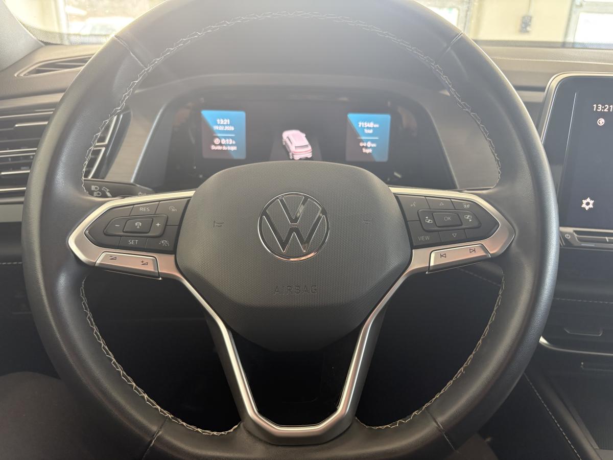 2024 Volkswagen Atlas Cross Sport - Image 15