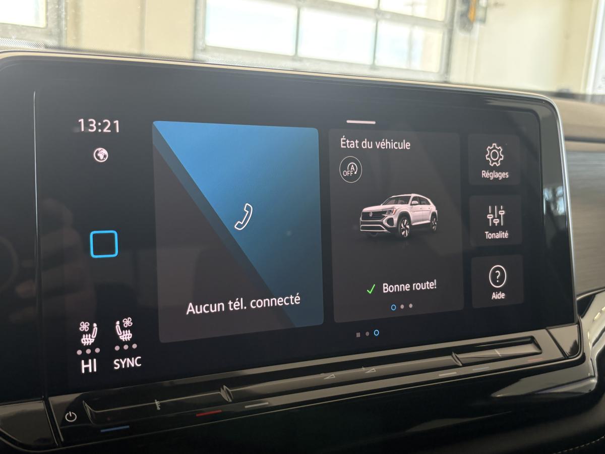 2024 Volkswagen Atlas Cross Sport - Image 21