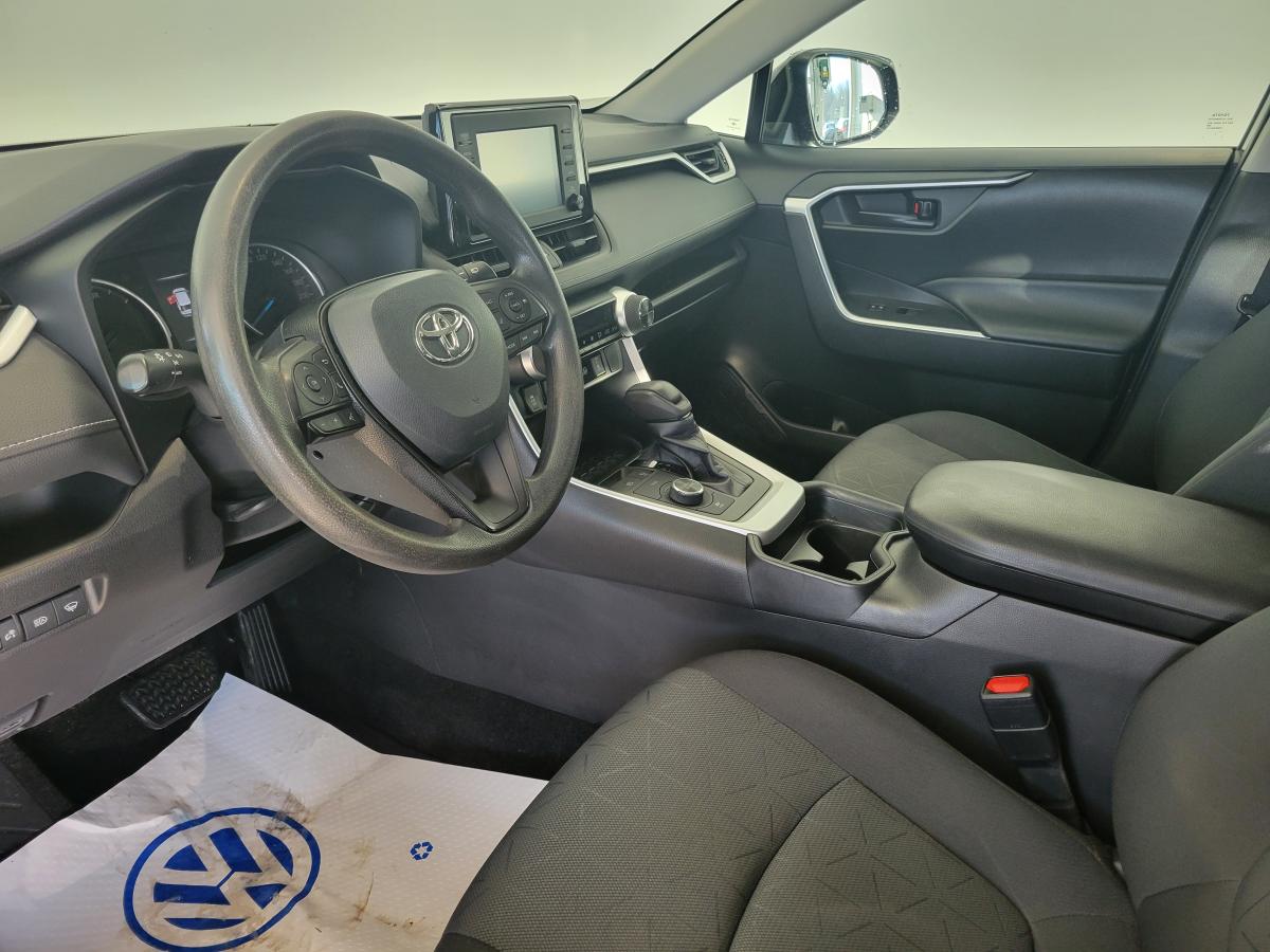 2021 Toyota RAV4 - Image 9