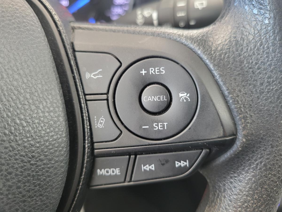 2021 Toyota RAV4 - Image 14