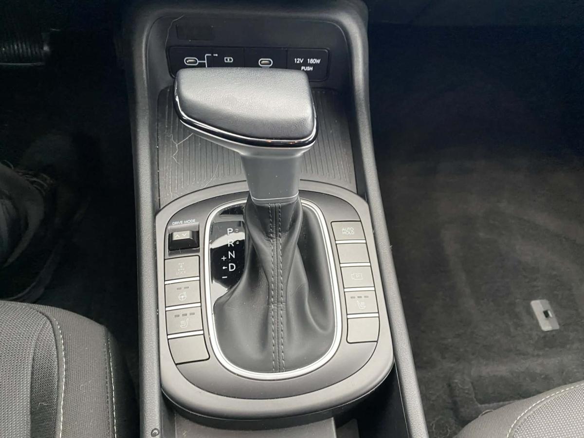 2024 Hyundai Kona - Image 16