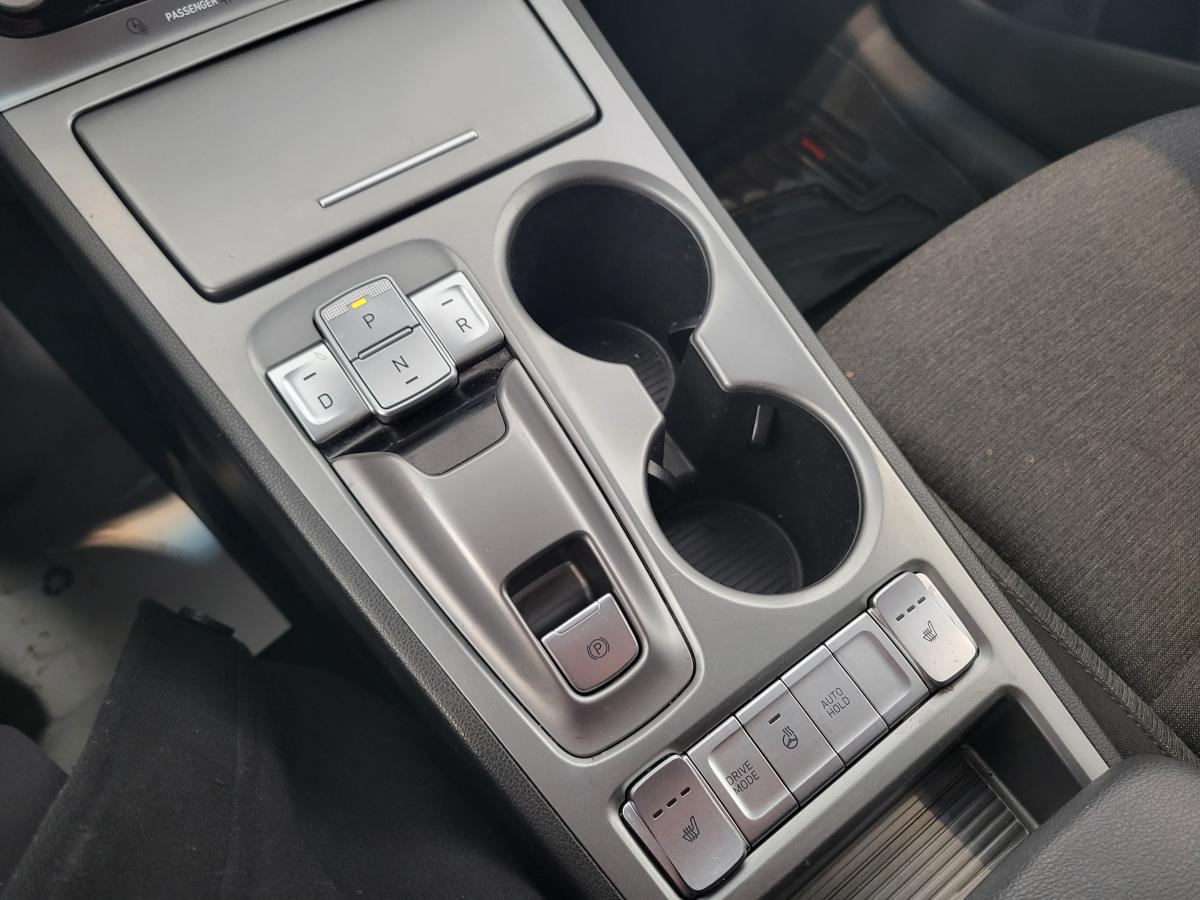 2022 Hyundai Kona - Image 15