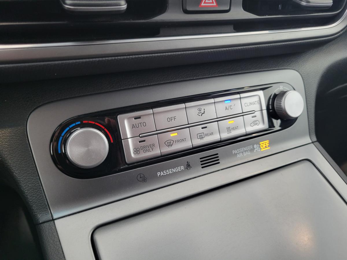 2022 Hyundai Kona - Image 16