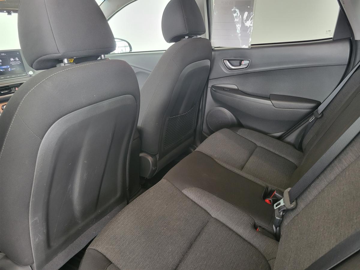 2022 Hyundai Kona - Image 18