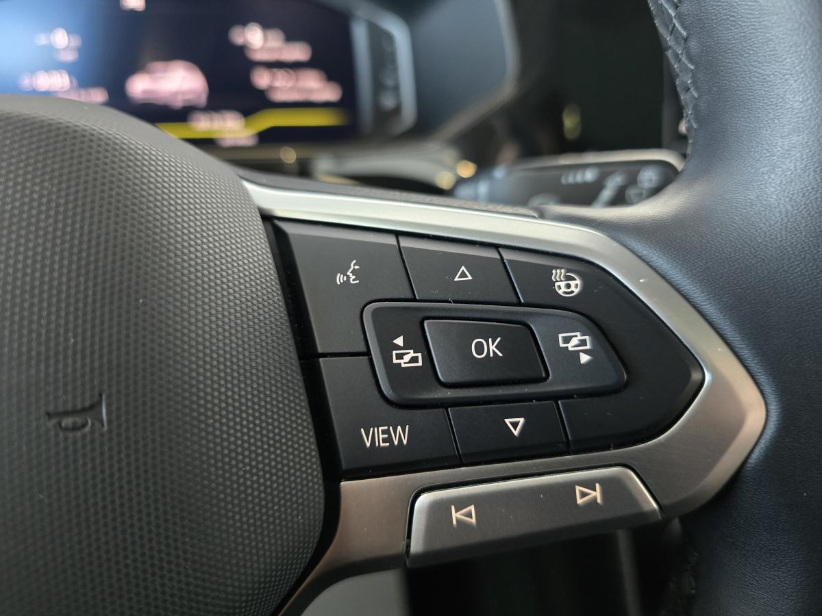 2024 Volkswagen Taos - Image 14