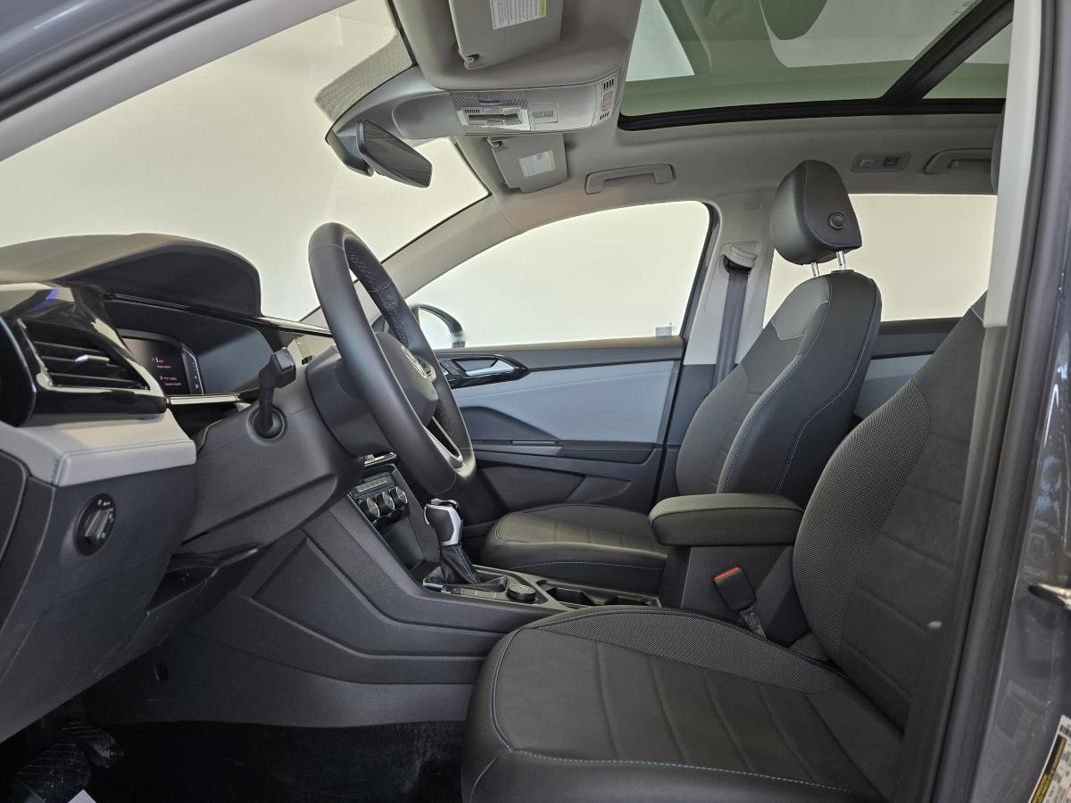 2024 Volkswagen Taos - Image 18