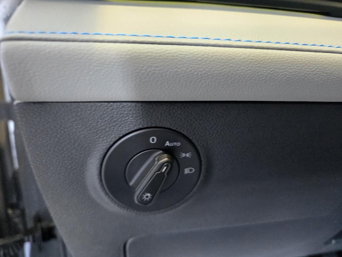 2024 Volkswagen Taos - Image 22