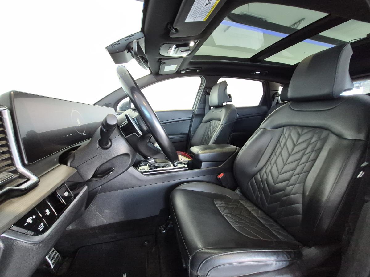 2023 Kia Sportage - Image 12