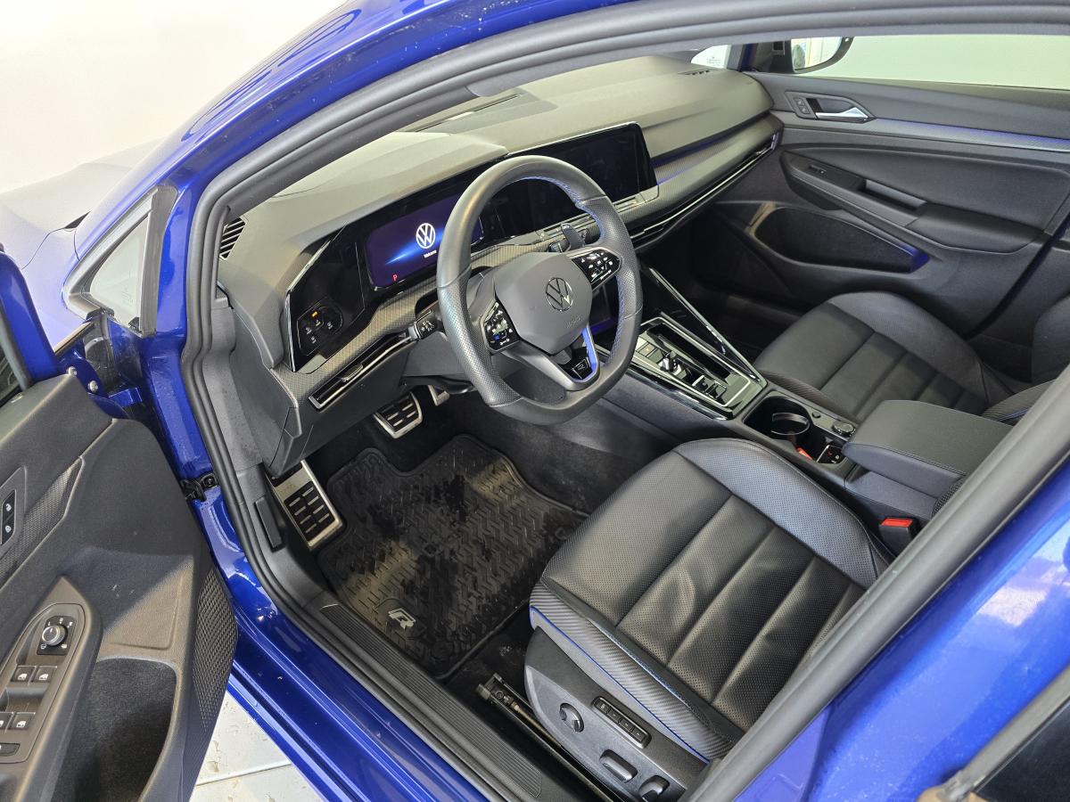 2024 Volkswagen Golf R - Image 9