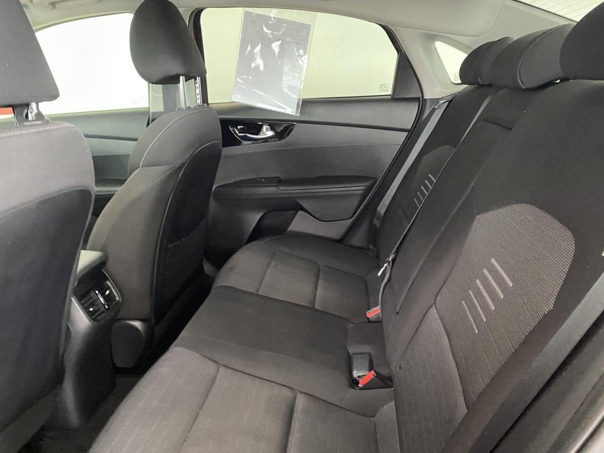 2020 Kia Forte - Image 15