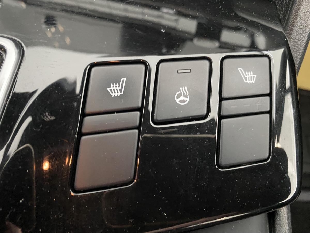 2023 Kia Sportage - Image 19