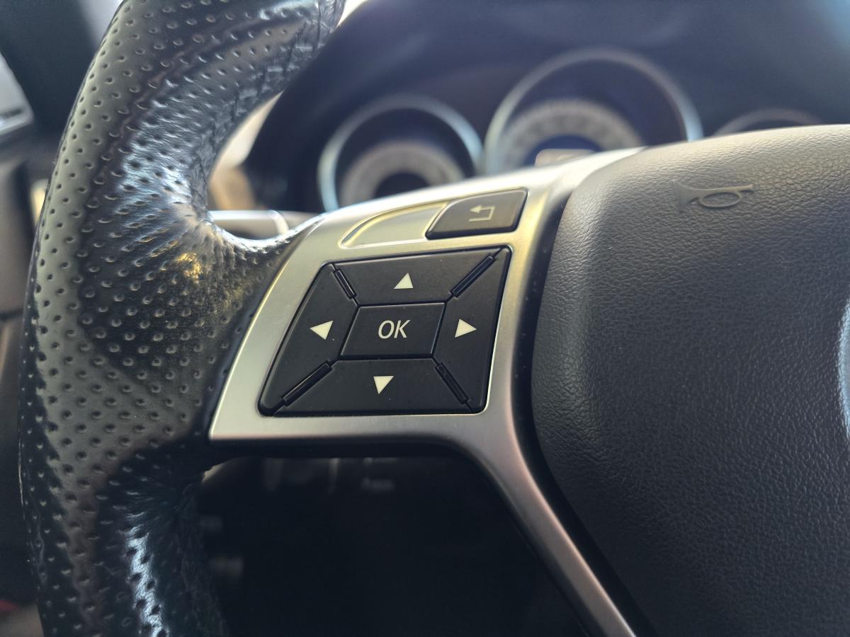 2017 Mercedes-Benz E 400 - Image 13