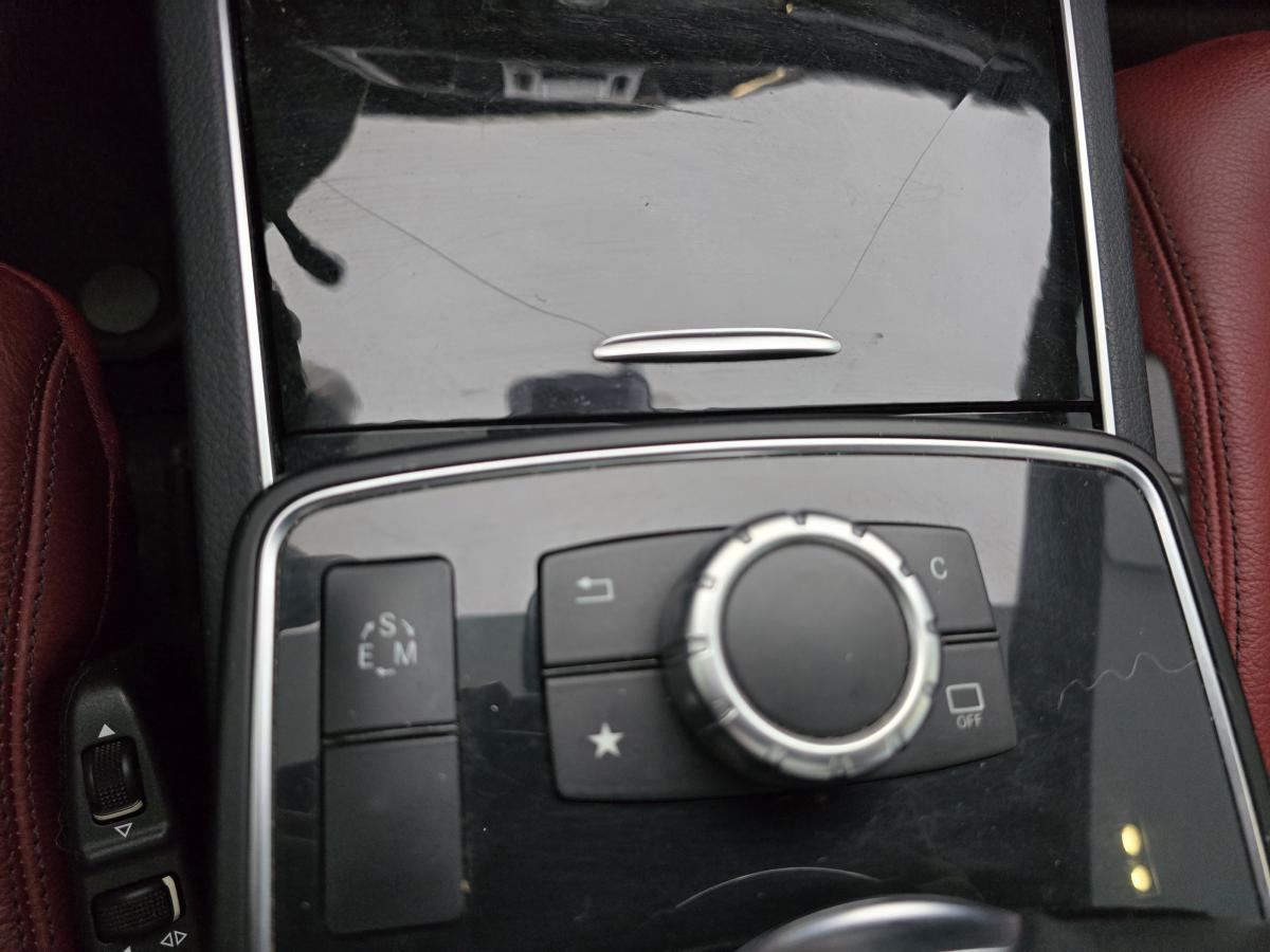 2017 Mercedes-Benz E 400 - Image 18