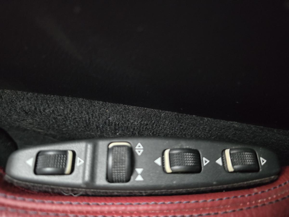 2017 Mercedes-Benz E 400 - Image 19