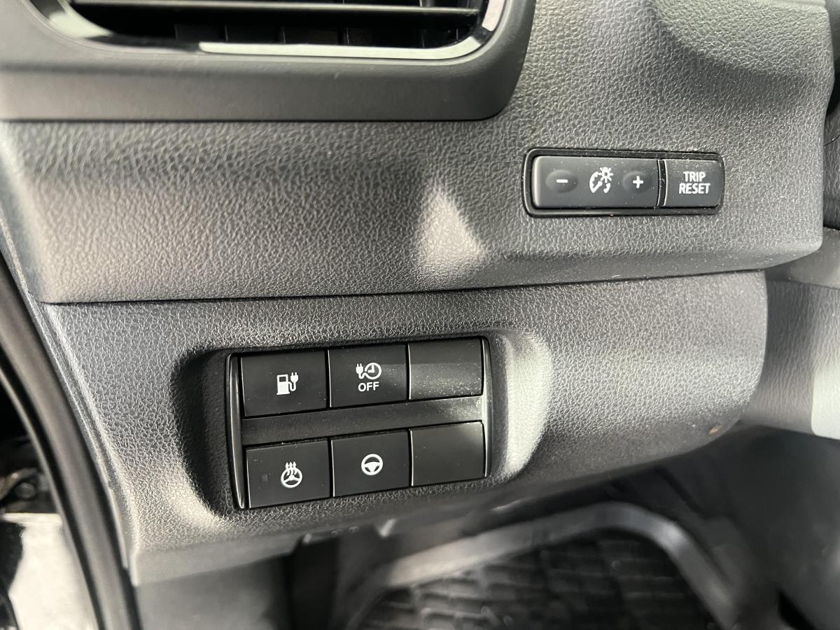 2020 Nissan LEAF - Image 14