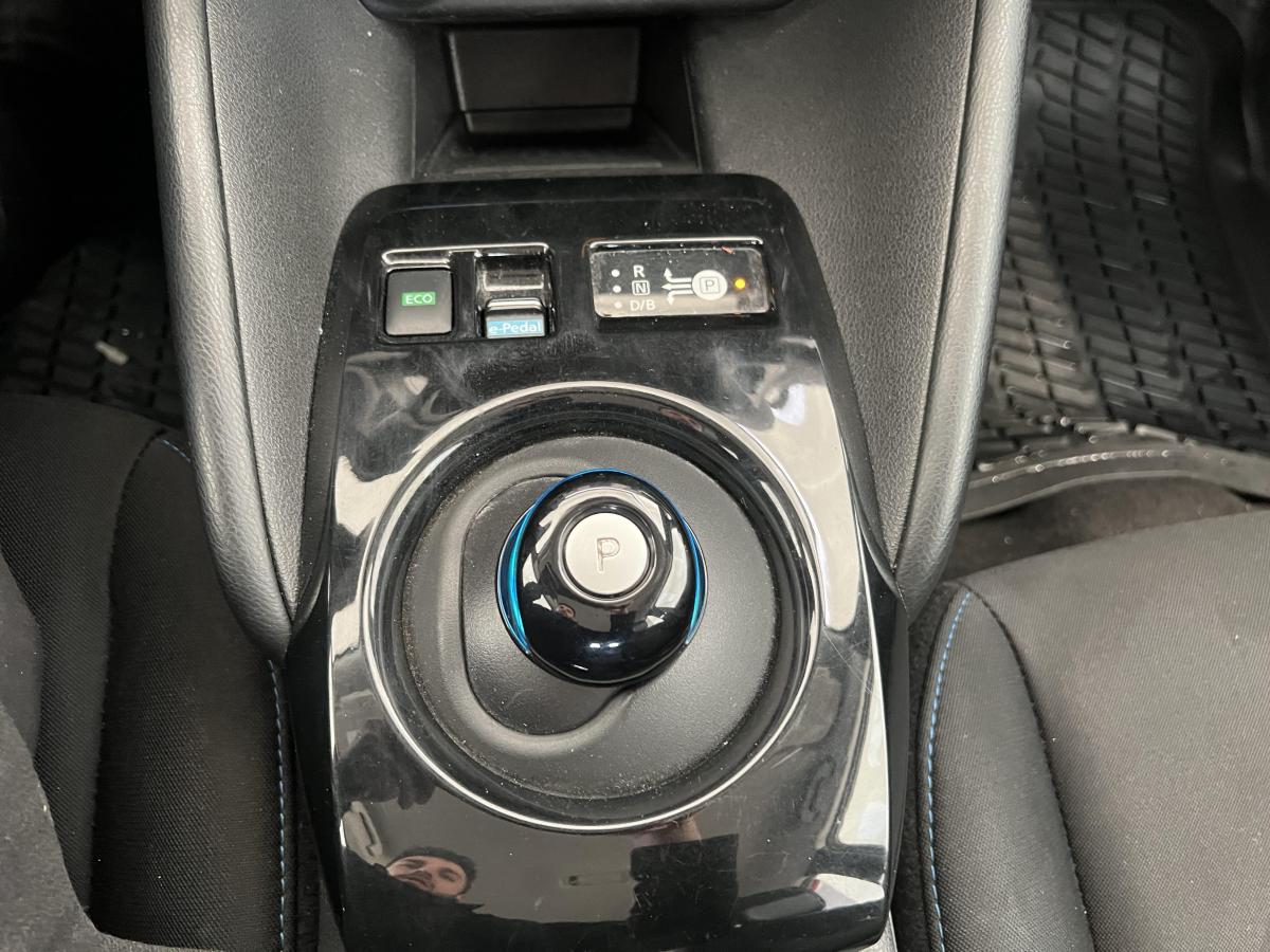 2020 Nissan LEAF - Image 18