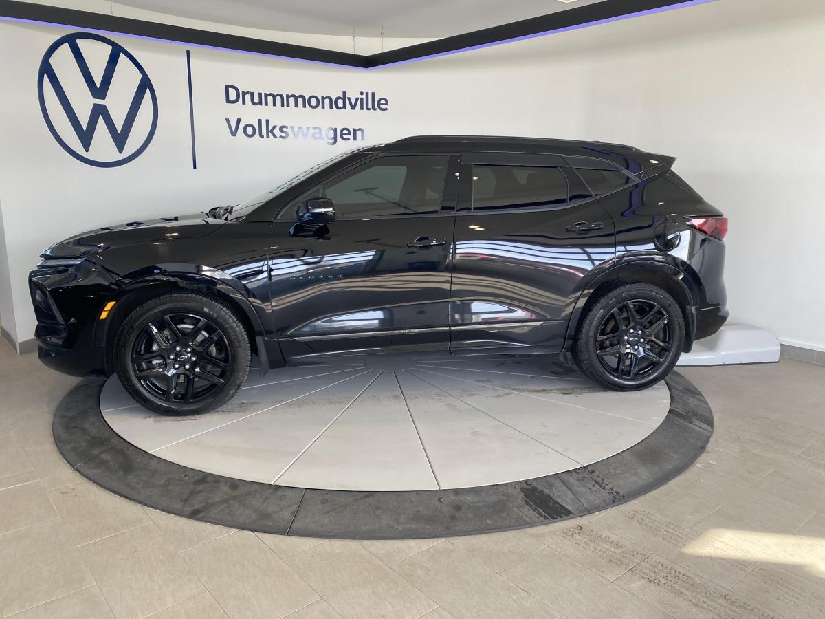 2025 Chevrolet Blazer - Image 2