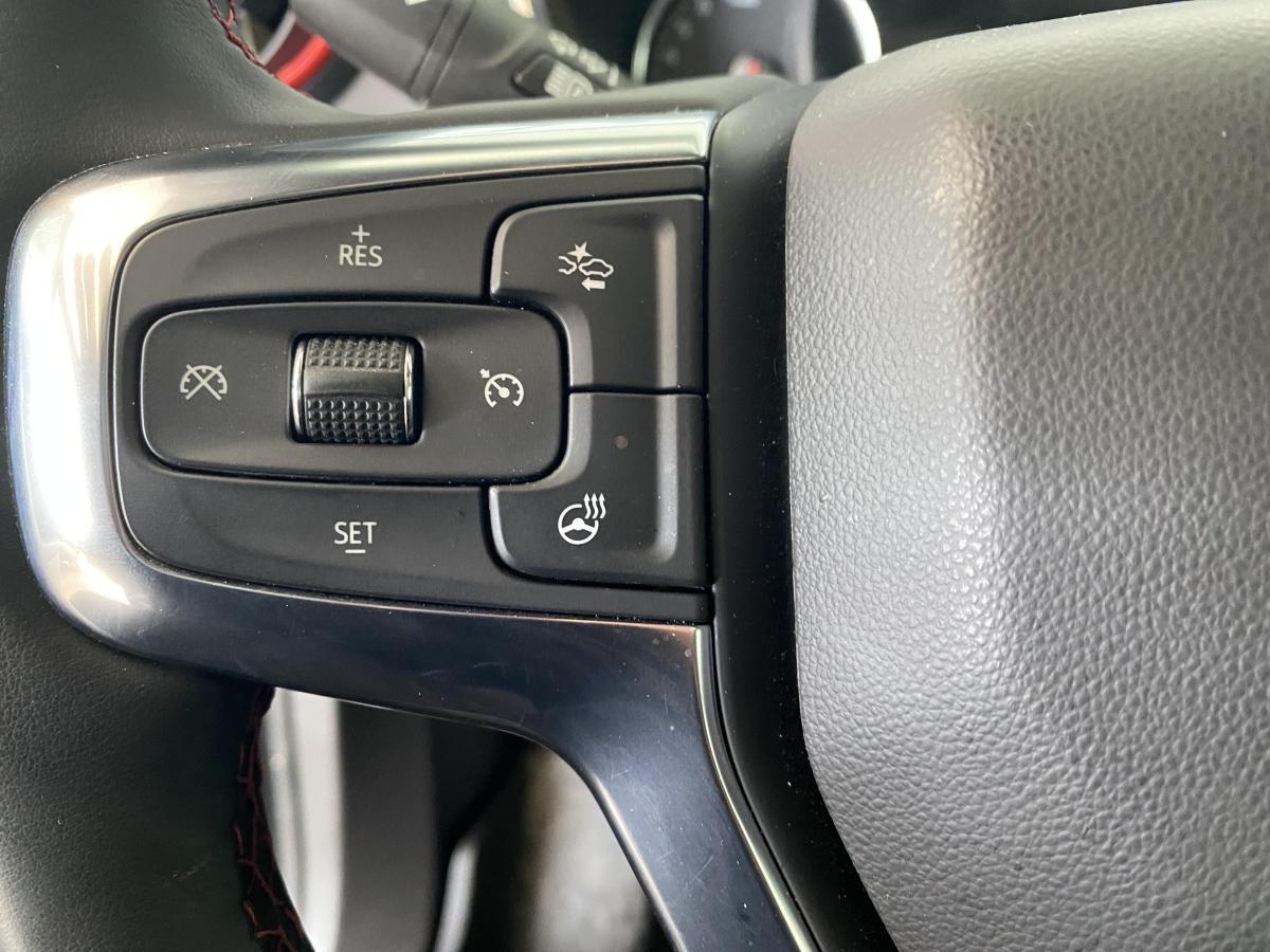 2025 Chevrolet Blazer - Image 15