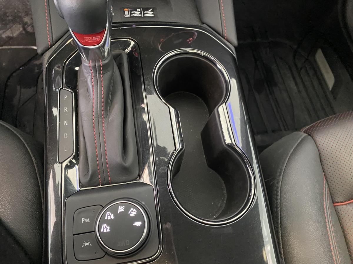 2025 Chevrolet Blazer - Image 18