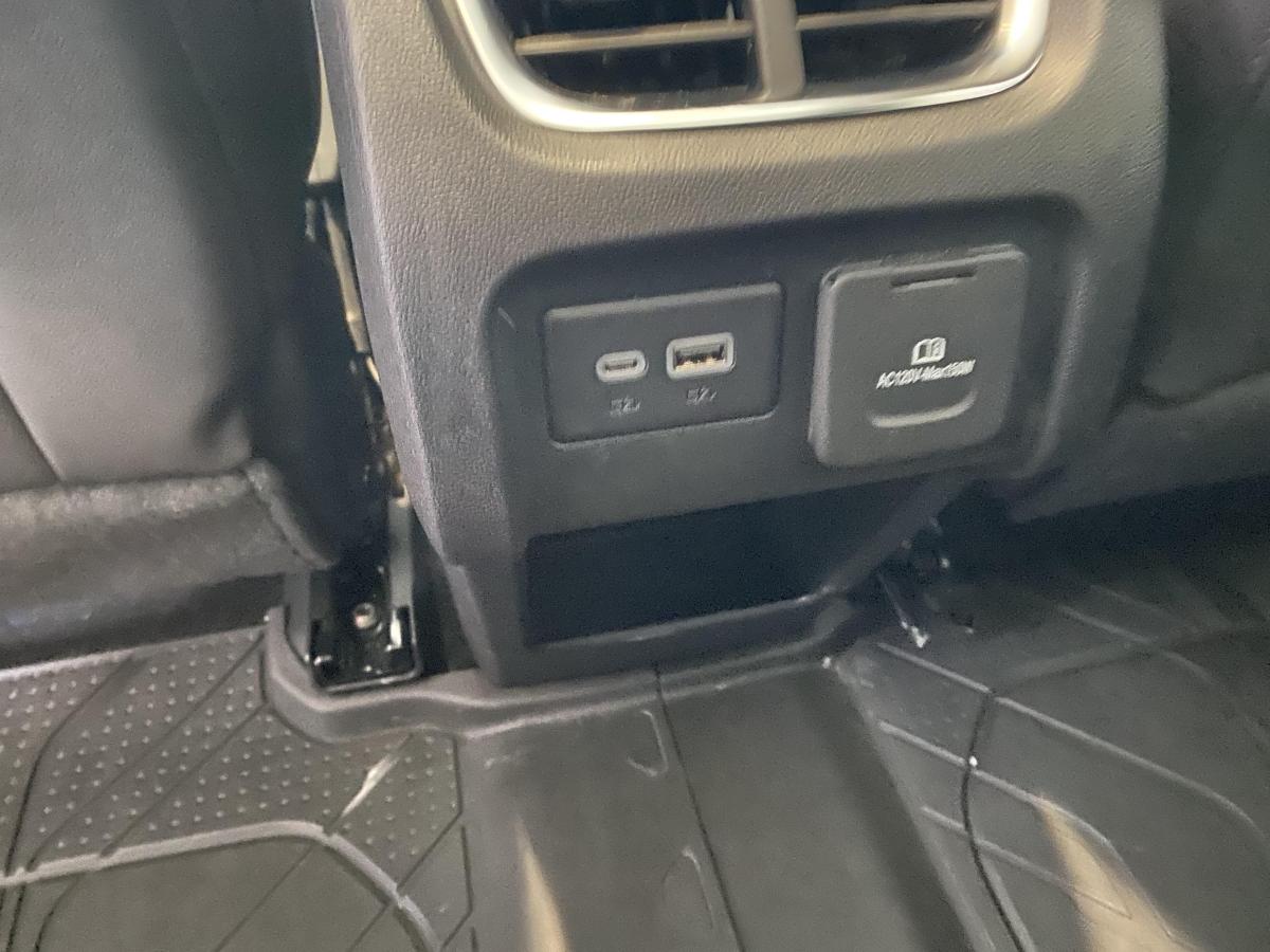 2025 Chevrolet Blazer - Image 19