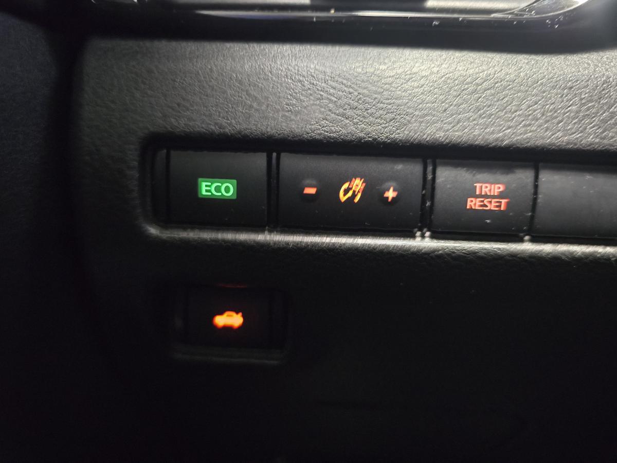 2022 Nissan Sentra - Image 9