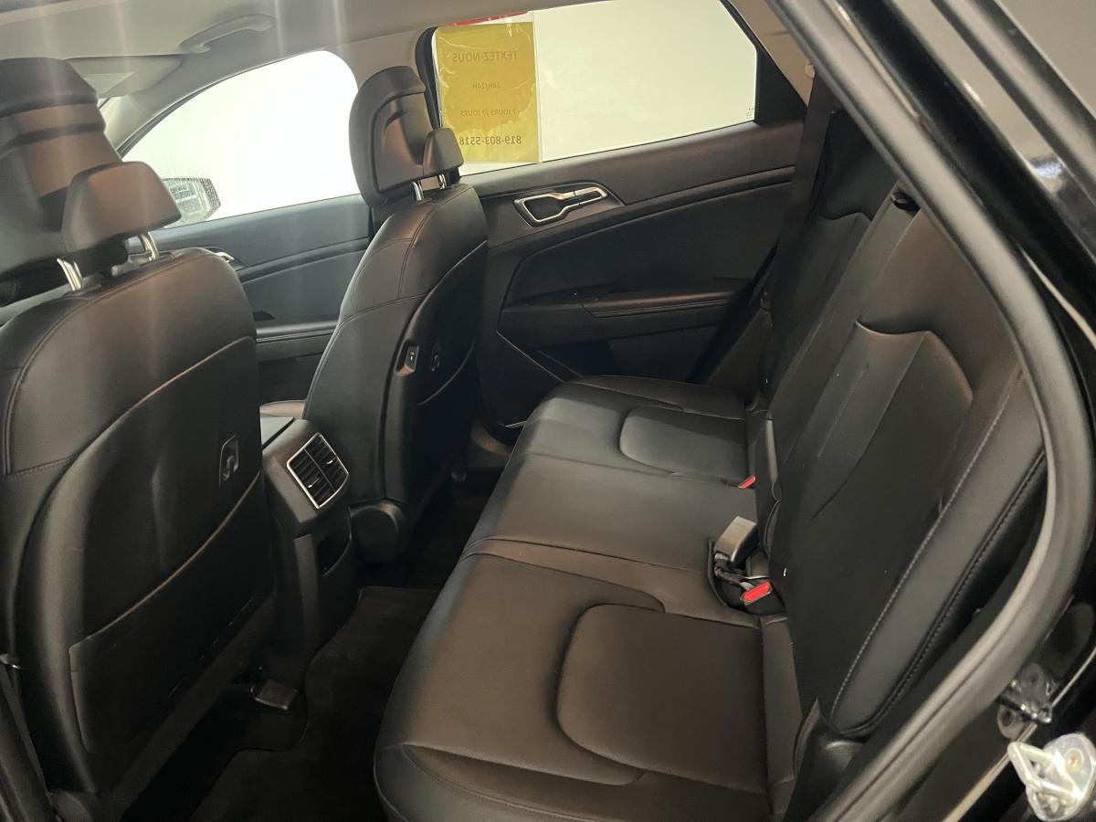 2023 Kia Sportage - Image 10