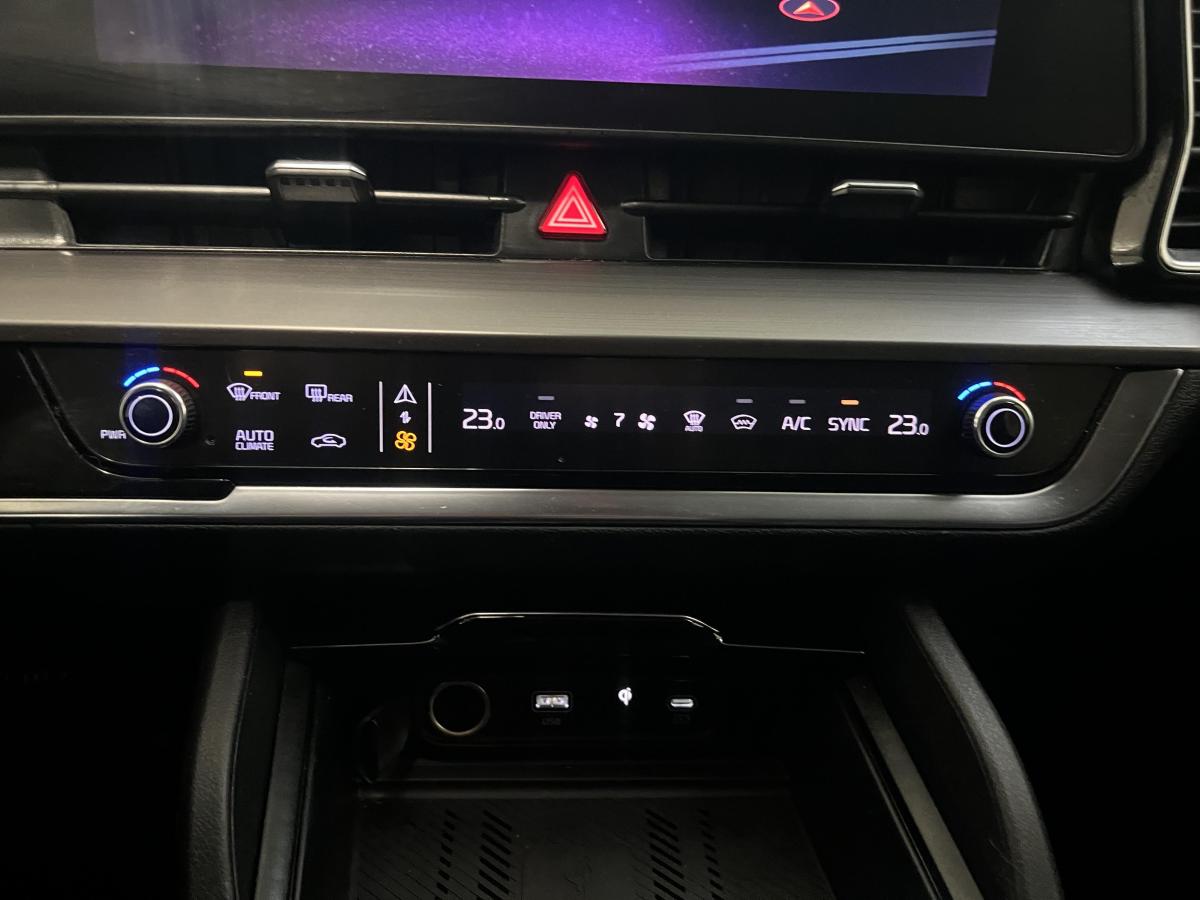 2023 Kia Sportage - Image 16