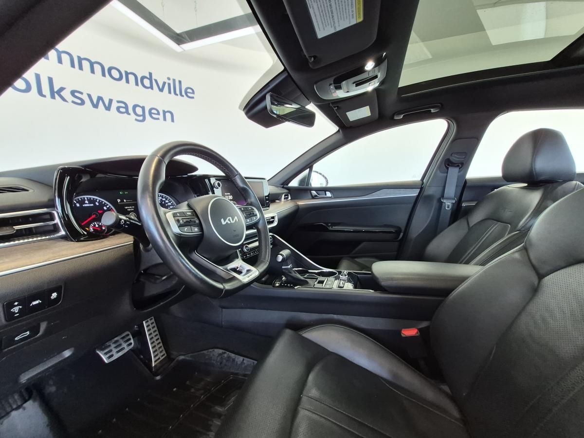 2023 Kia K5 - Image 13
