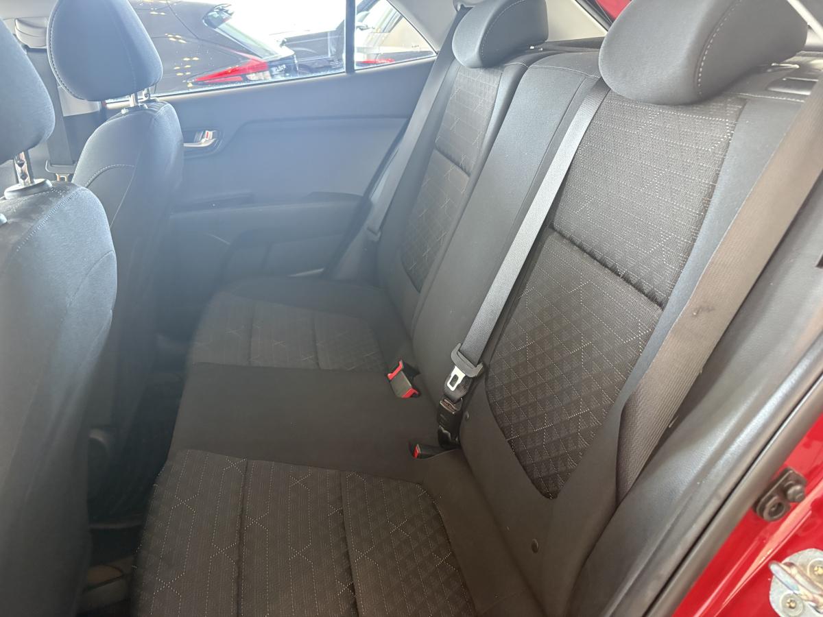 2023 Kia Rio5 - Image 20