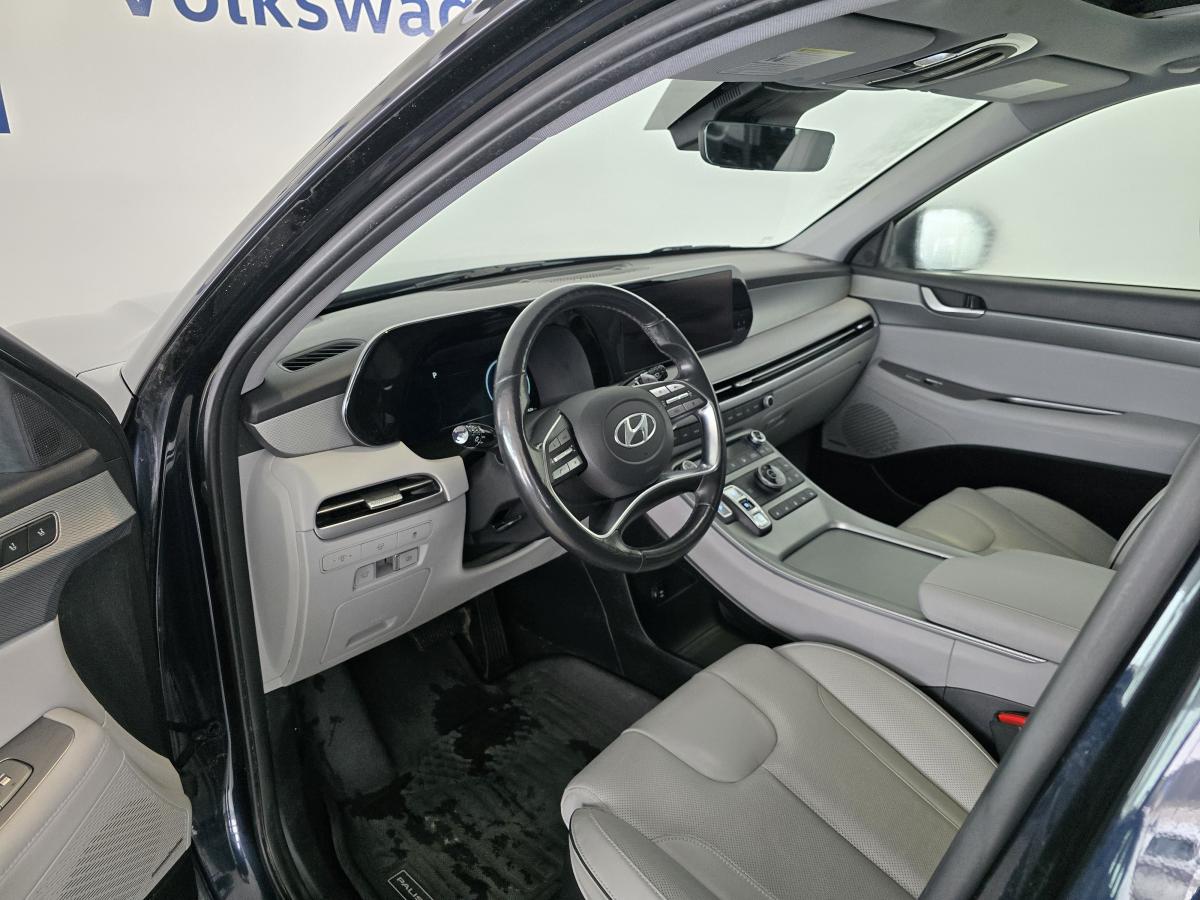 2023 Hyundai Palisade - Image 16